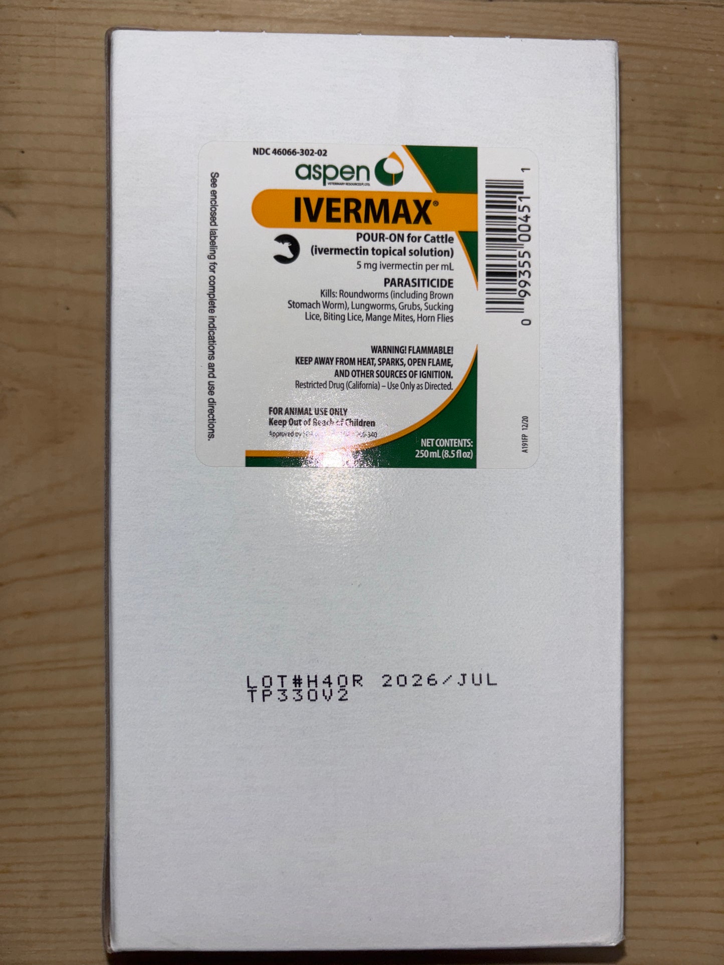 Ivermax Pour-On for Cattle