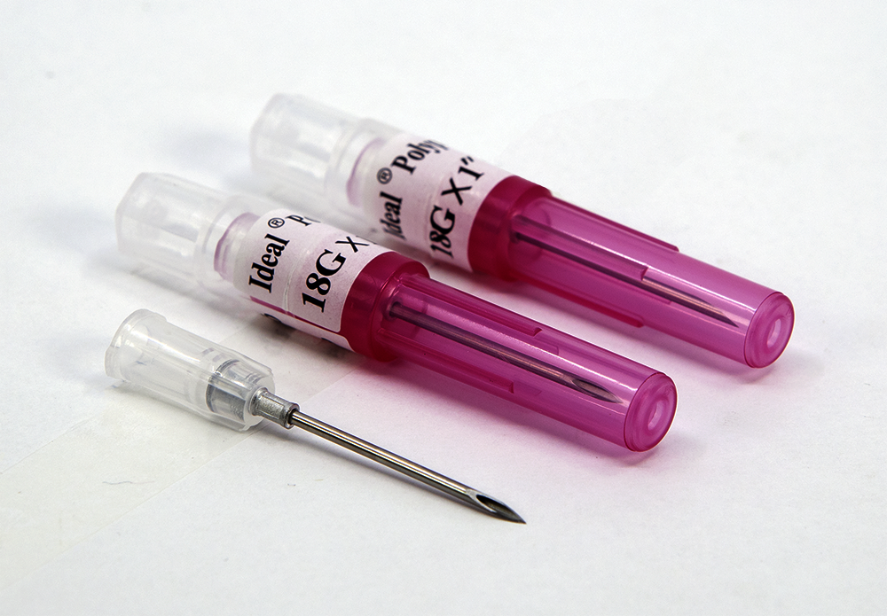 Polypropylene Hub Needle 18 G x 1''